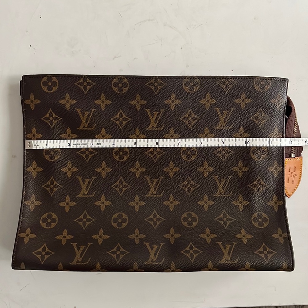 LV vintage monogram clutch